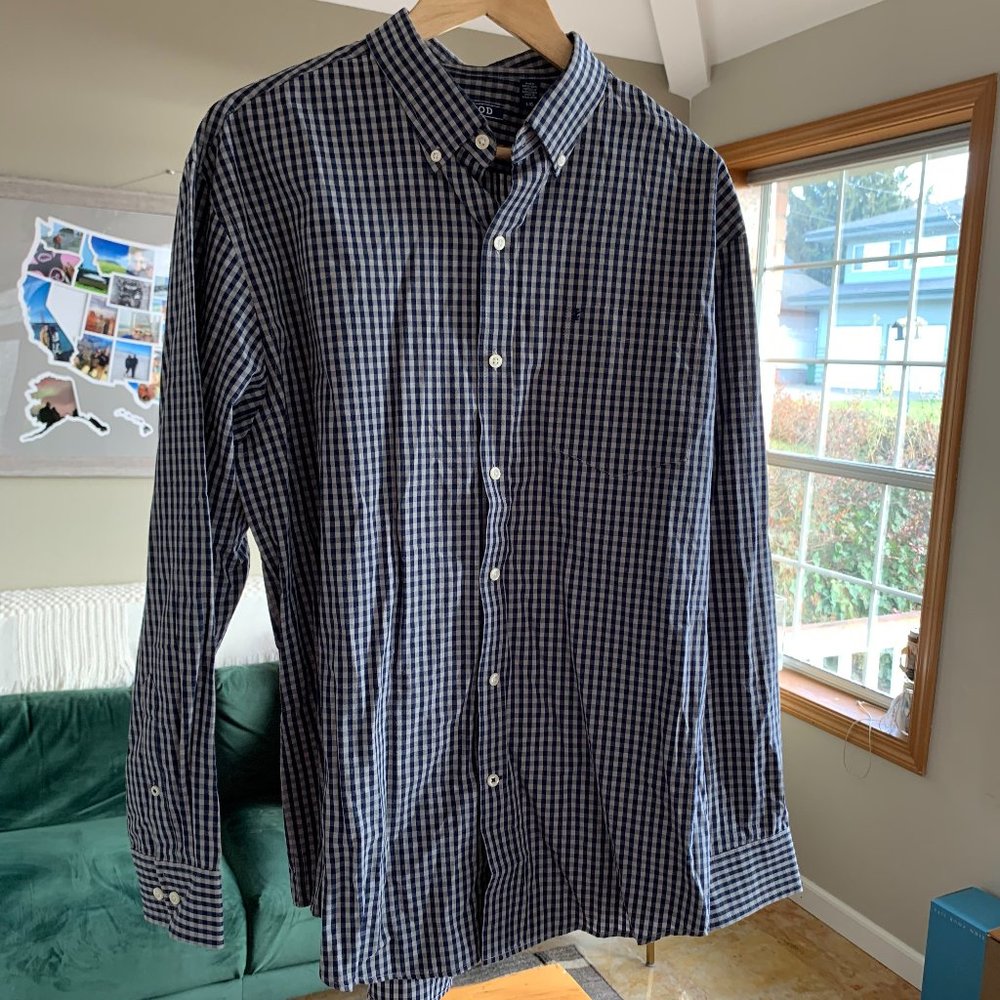 IZOD Button Down Shirt - L